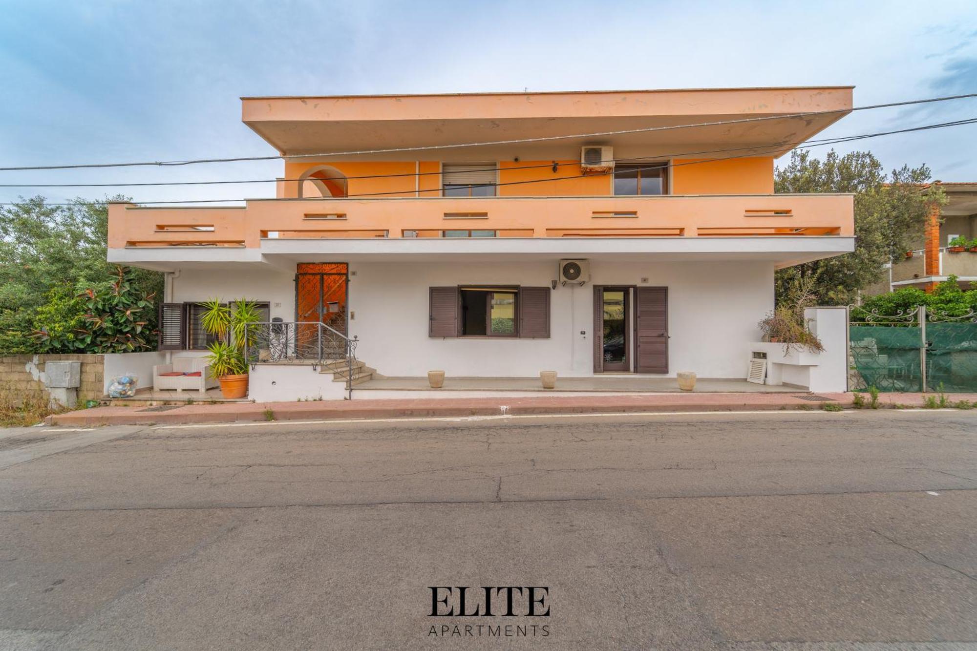 B&B My Home Al Centro Di Olbia Exteriör bild